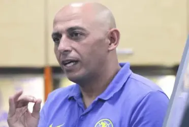 El estratega de las Águilas expresó su molestia por las jugadoras que fueron convocadas.