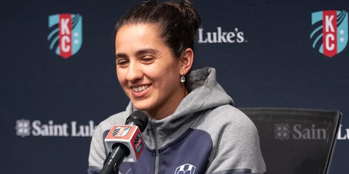 La entrenadora obtuvo su primera victoria ante el conjunto felino al mando de Rayadas.