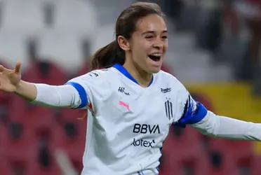 La joven jugadora está destacando en el conjunto regio en este torneo.