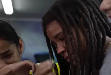 Las jugadoras del conjunto felino se despidieron de Fishel y conmovieron a los aficionados.