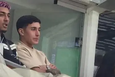 Los jugadores fueron vistos en uno de los palcos del estadio.