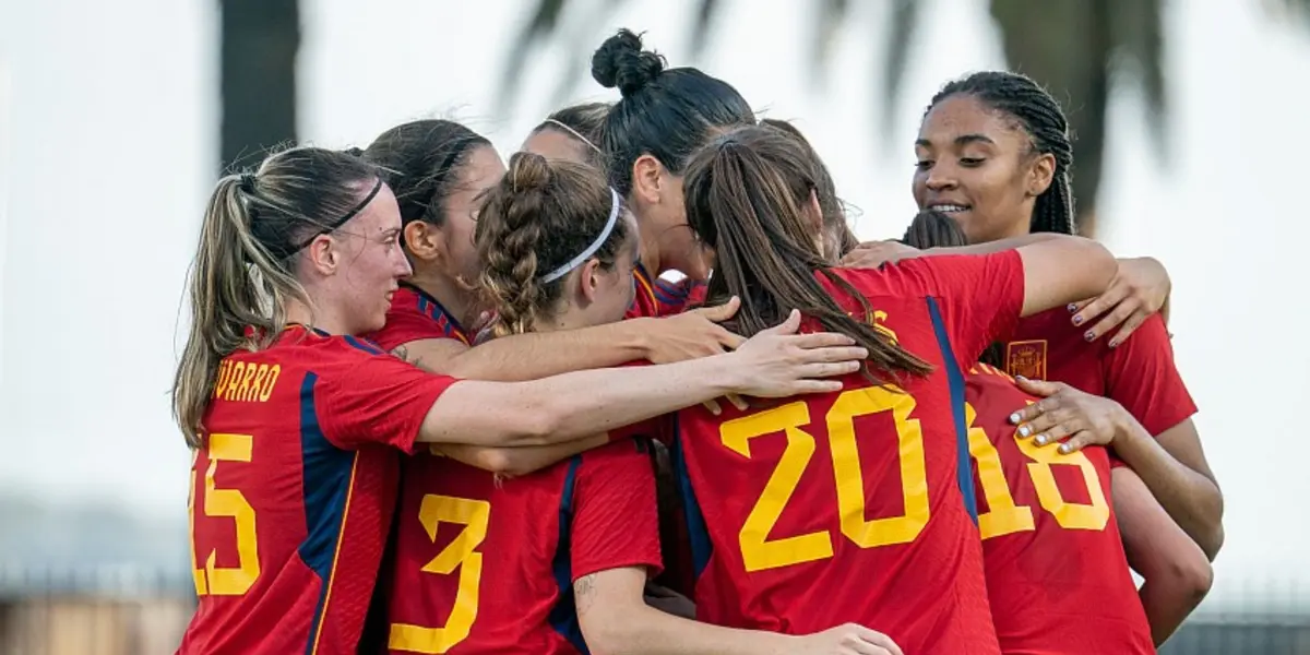 12 de las 15 jugadoras que renunciaron a la Selección Española han mandando un email. 