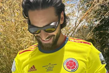 El cantante colombiano no pudo evitar su emoción y orgullo tras la victoria ante Alemania. 