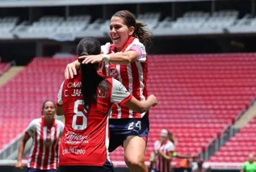 El entrenador se ha ido adaptando poco a poco al equipo. 