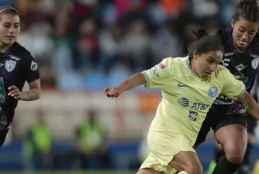 Ellas son las 22 jugadoras que saltarán al campo como titulares en unos minutos. 