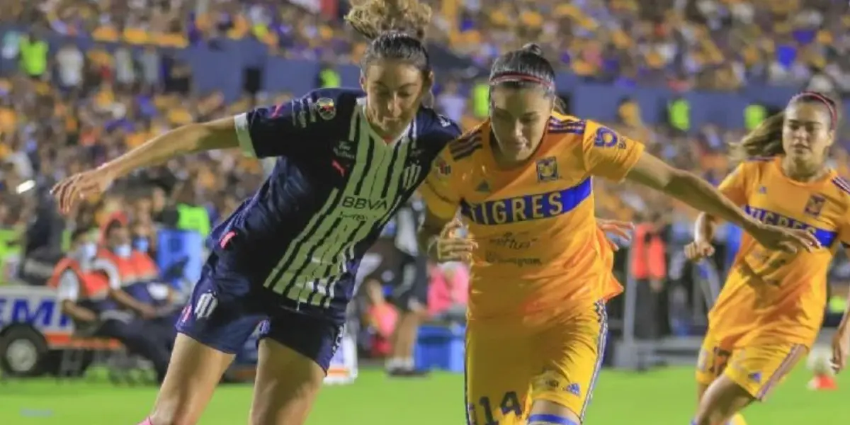 Ellas son las 22 jugadoras que saltarán al terreno de juego como titulares en unos minutos. 