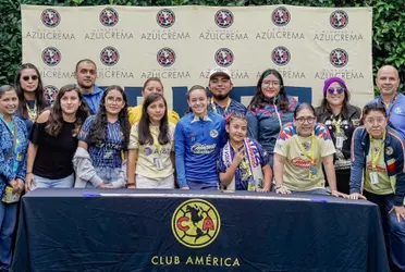 La nueva jugadora de las Águilas convivió con algunos seguidores americanistas. 